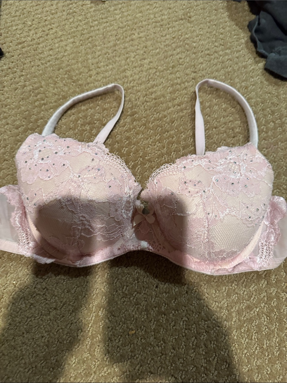 Delicate Lace Push-Up Bra - Light Pink
